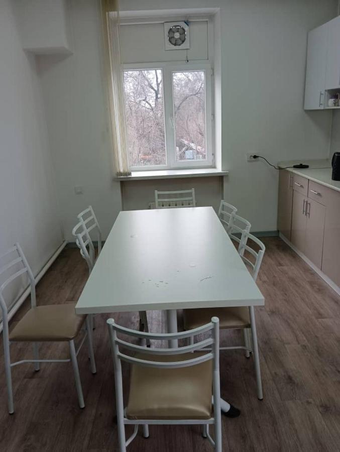 Bekbro Hostel بيشكيك المظهر الخارجي الصورة